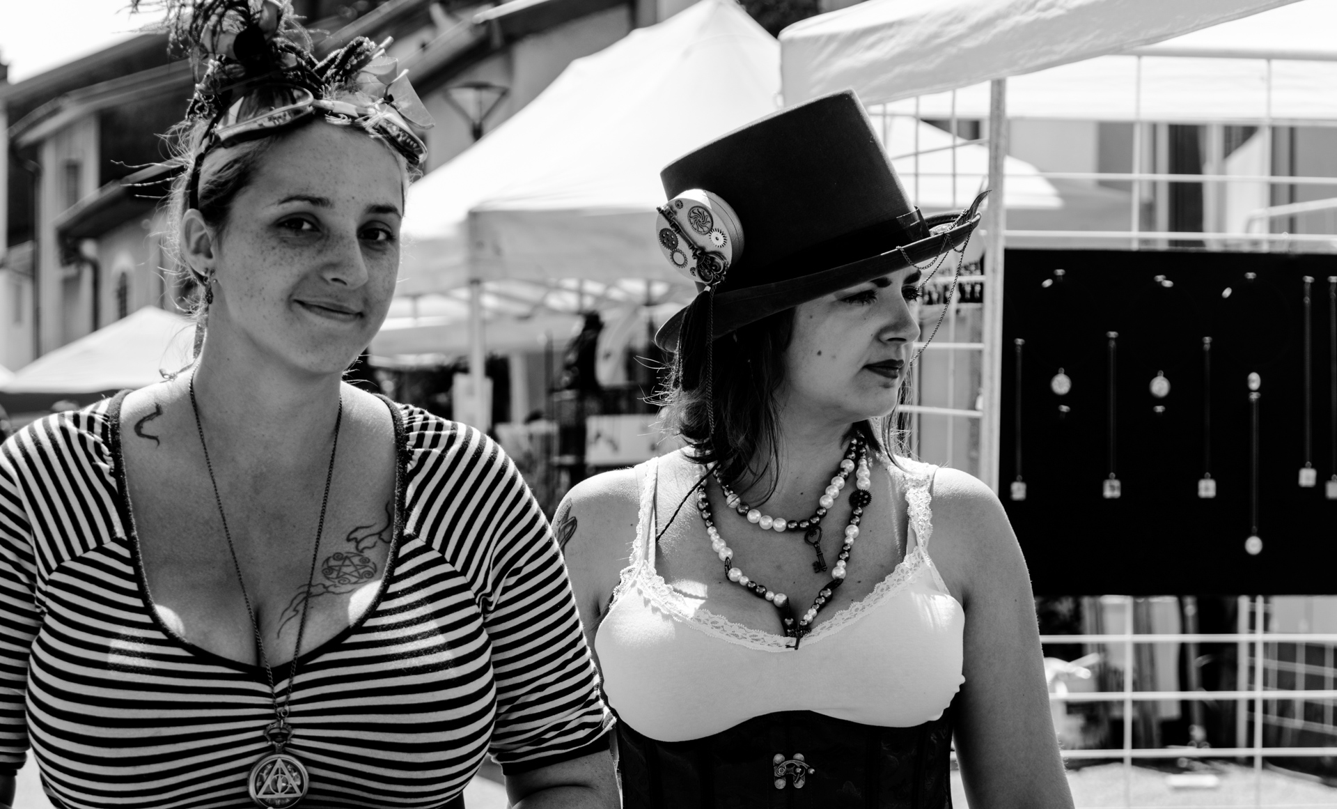 Portrait noir et blanc convention Steampunk Doministeam à Pagney-derrière-Barine