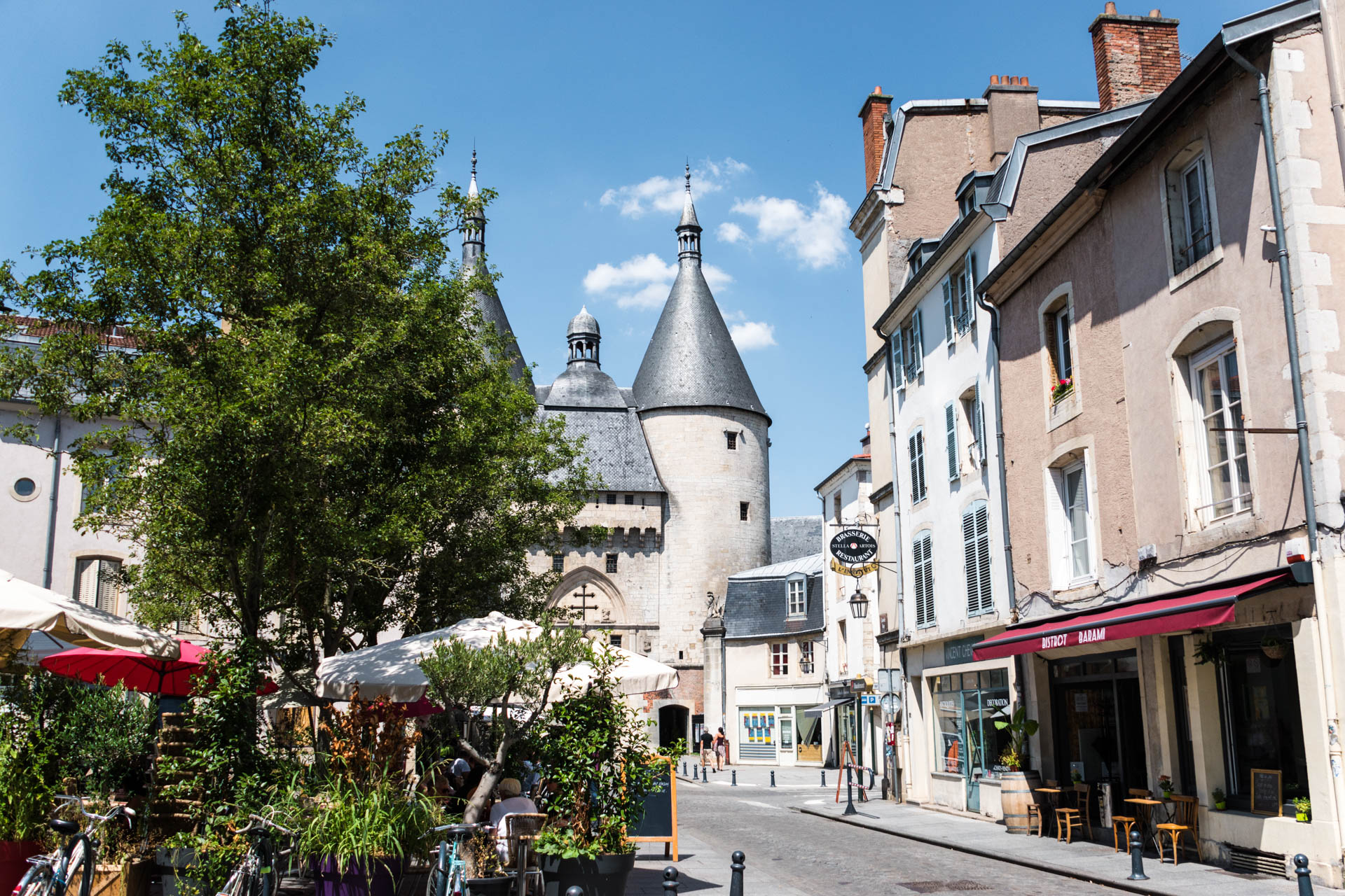 Les incontournables de nancy,  Porte de la Craffe, vestige de l'enceinte médiévale défensive 