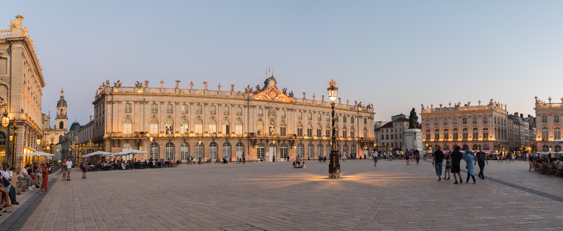 panoramique de la place Stanislas de Nancy