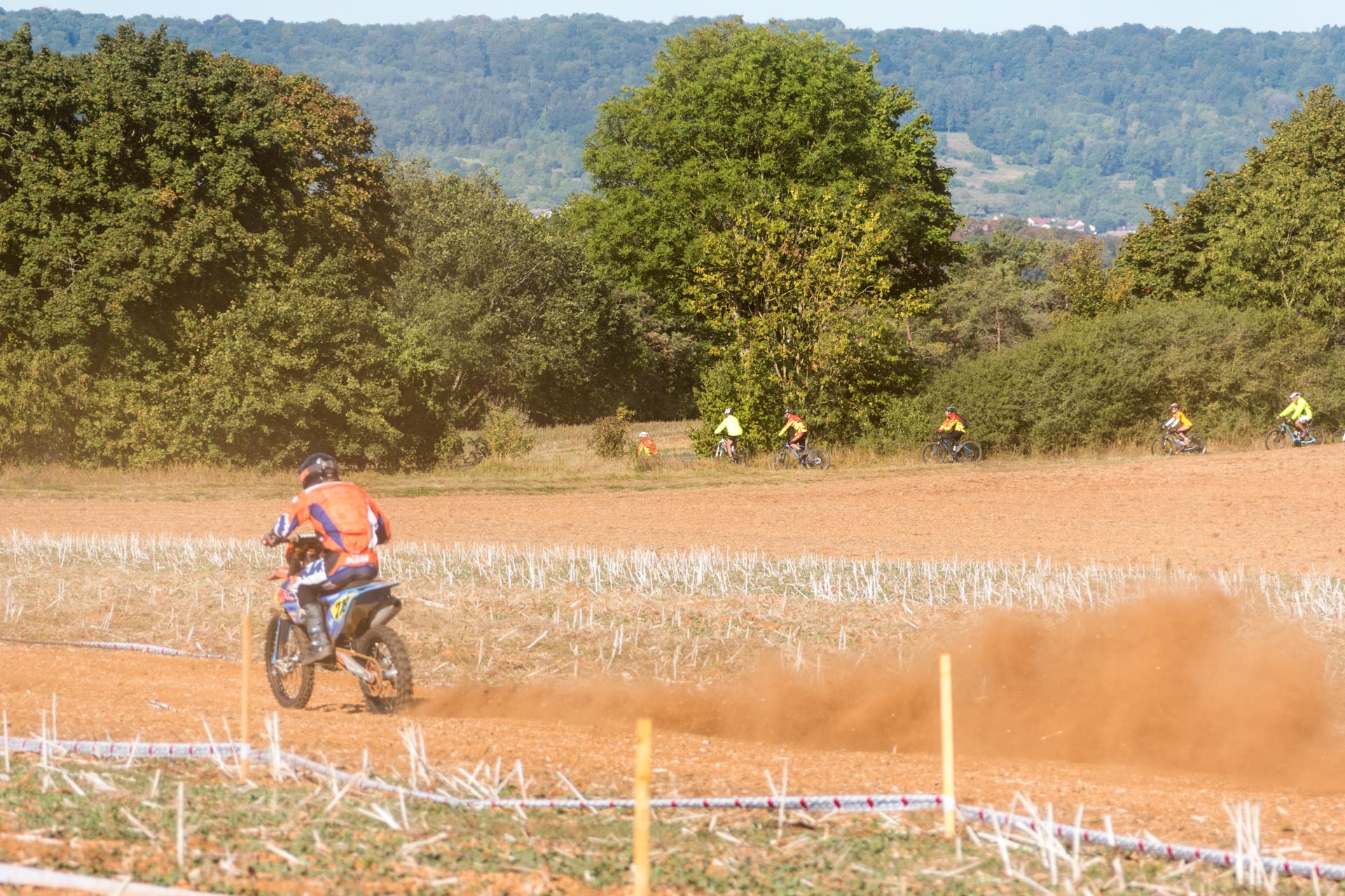 Moto-Cross à Bicqueley